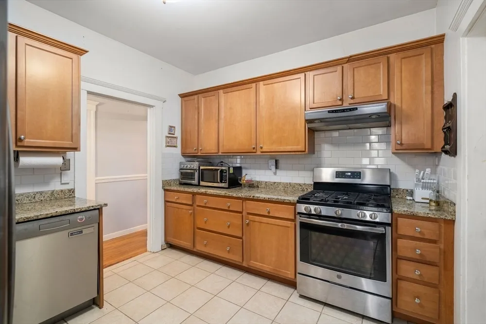 15 Bellvista Rd, Boston, MA 02135