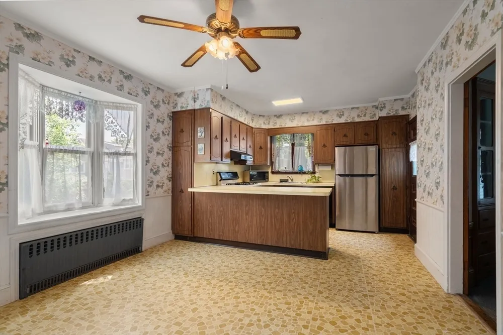 108 Langdon Ave, Watertown, MA 02472