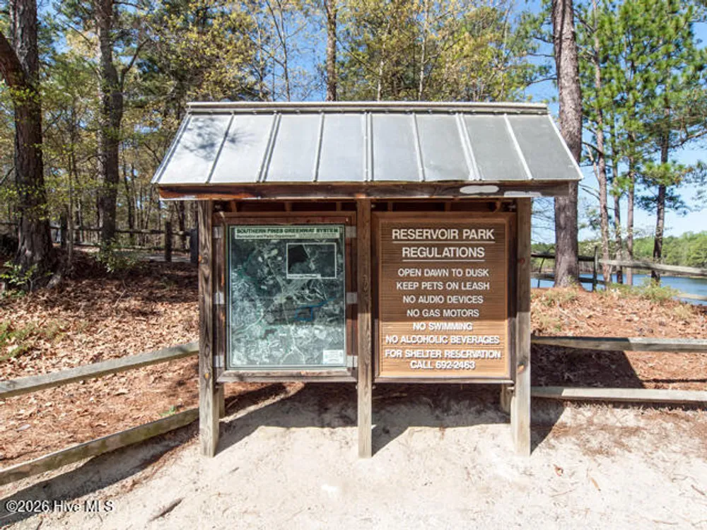 325 Lupin Pl, Southern Pines, NC 28387