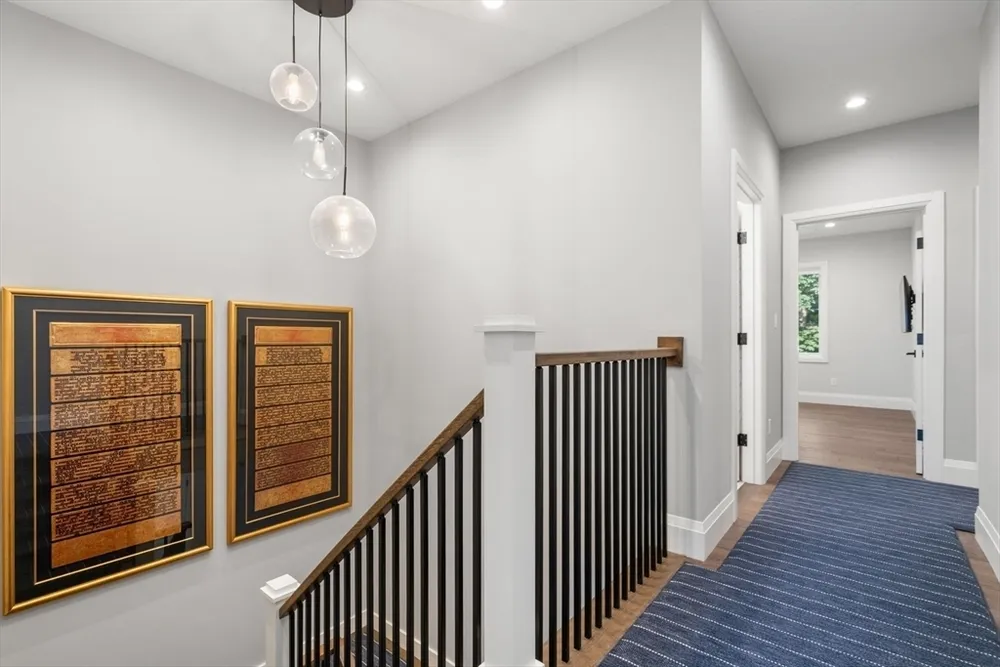 1058 Beacon St, Newton, MA 02459
