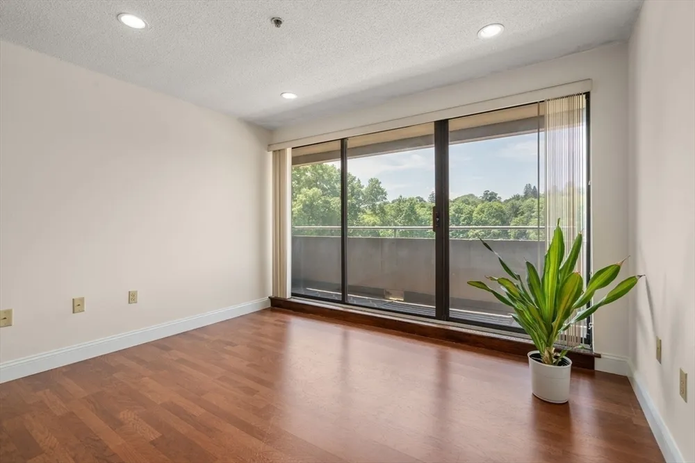 1 Adams St, Quincy, MA 02169