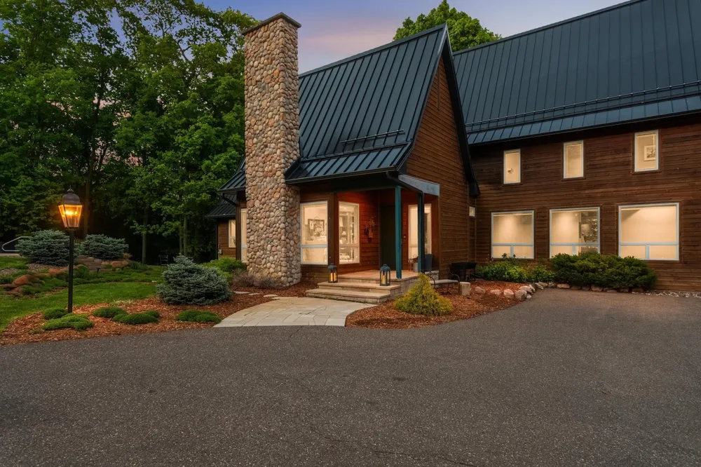 2022 Medina Rd, Medina, MN 55340