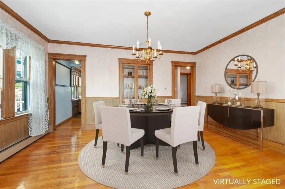828 E Squantum St, Quincy, MA 02171