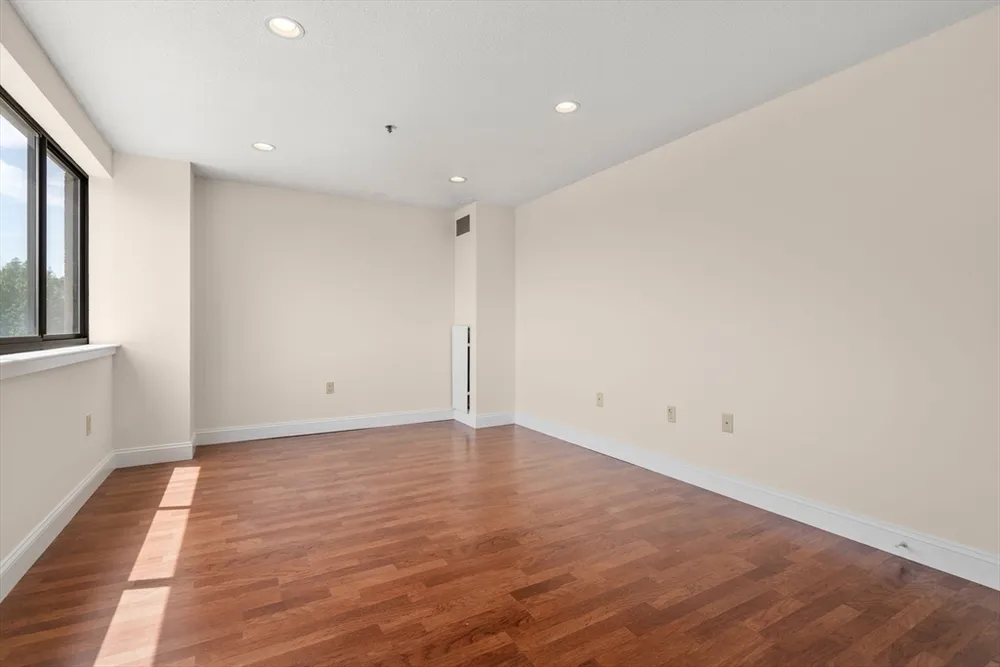 1 Adams St, Quincy, MA 02169