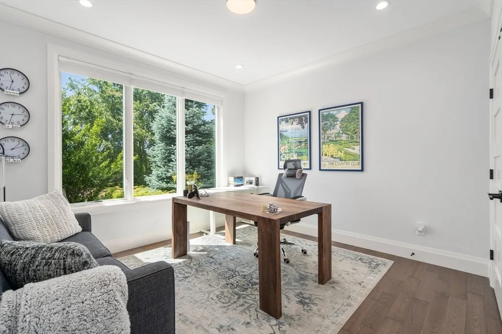 1058 Beacon St, Newton, MA 02459