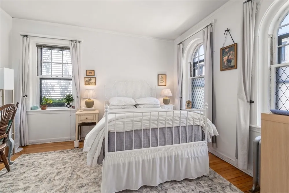 15 Bellvista Rd, Boston, MA 02135