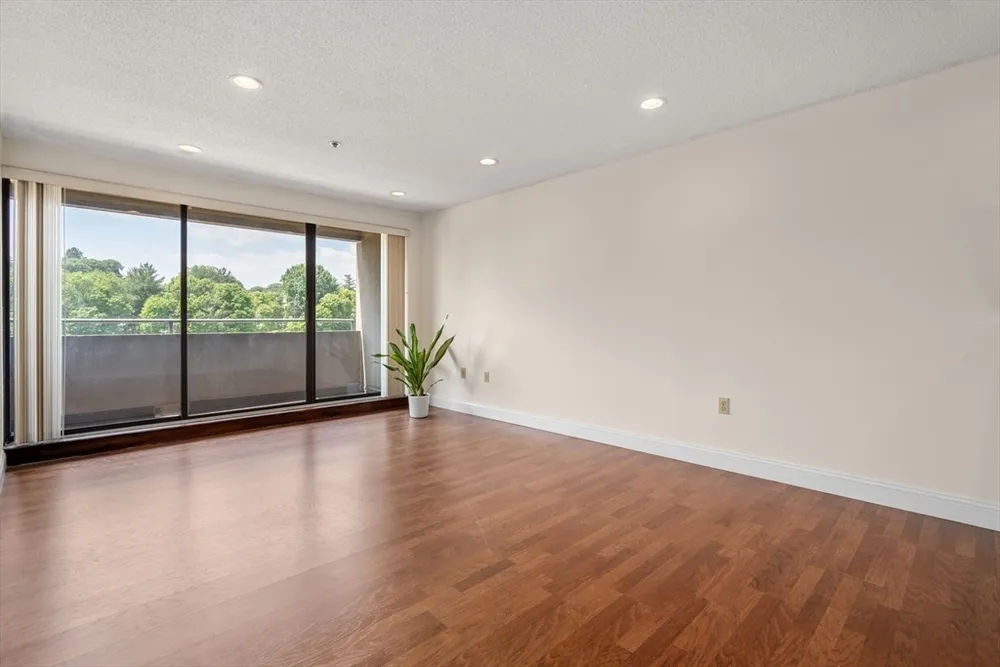 1 Adams St, Quincy, MA 02169