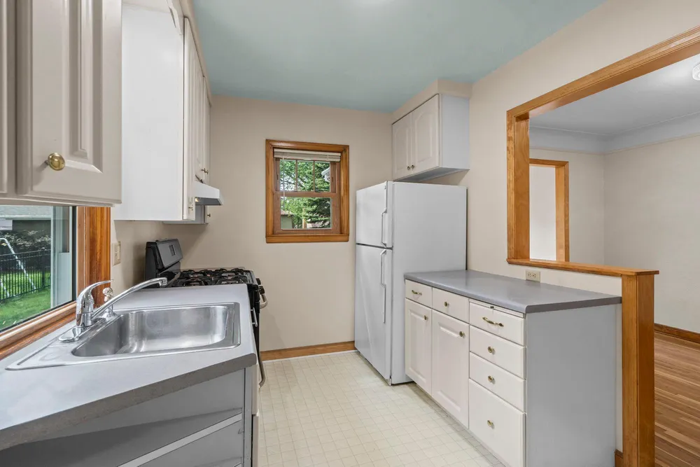 5750 Pleasant Ave, Minneapolis, MN 55419