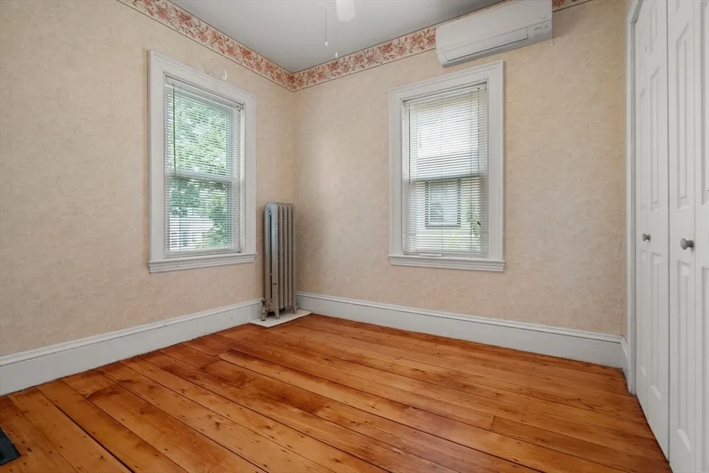 108 Langdon Ave, Watertown, MA 02472