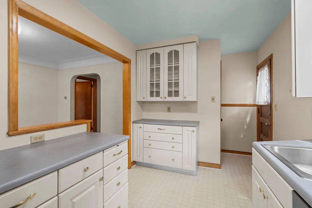 5750 Pleasant Ave, Minneapolis, MN 55419