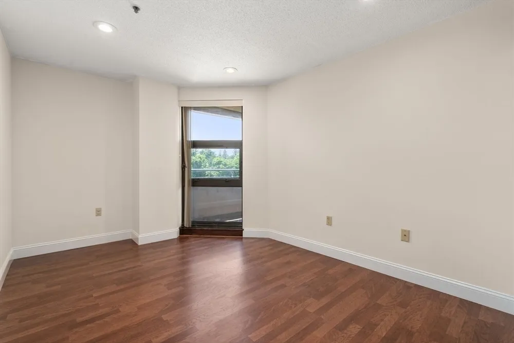 1 Adams St, Quincy, MA 02169