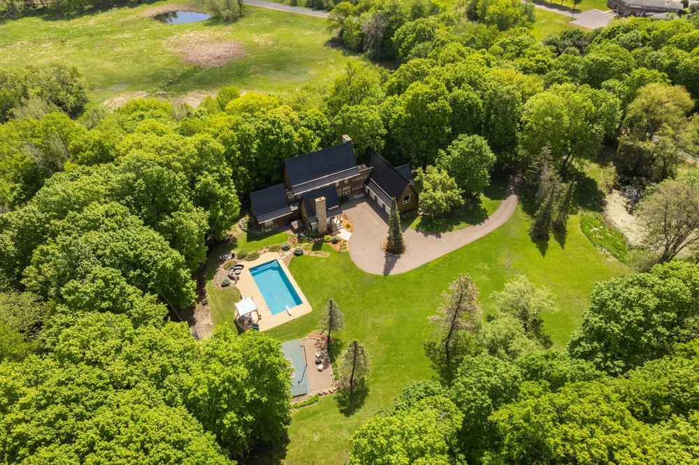 2022 Medina Rd, Medina, MN 55340