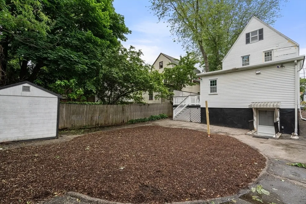 27 Windom St, Boston, MA 02134