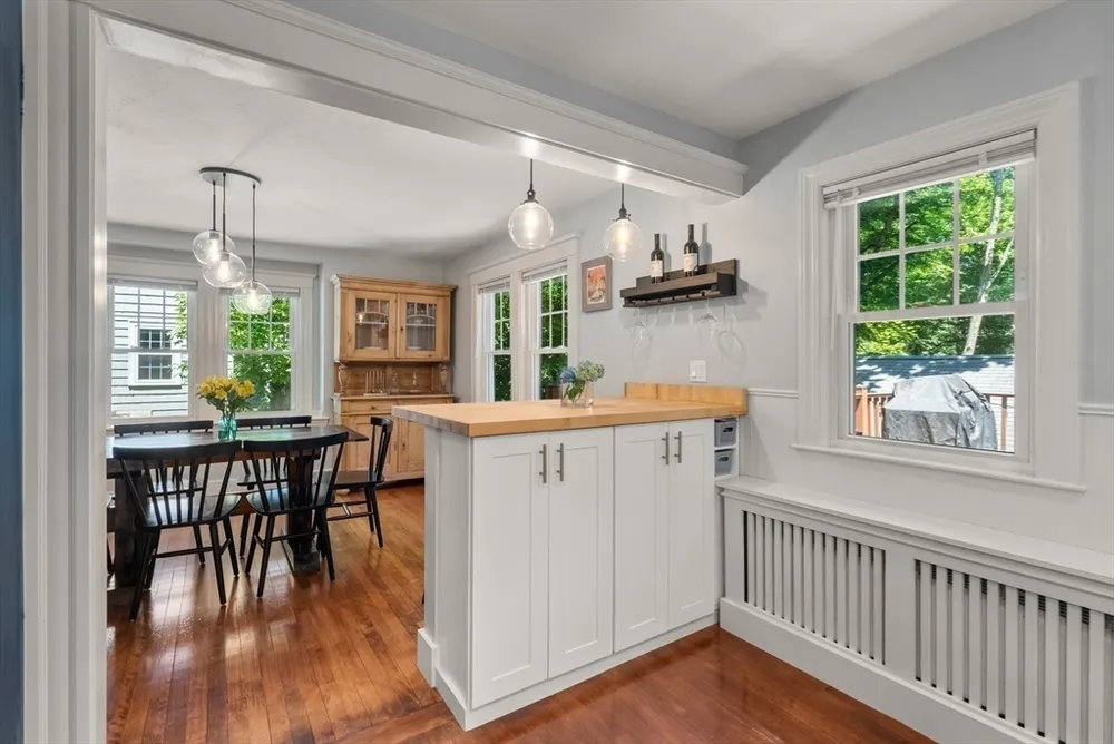 48 Cedar St, Dedham, MA 02026