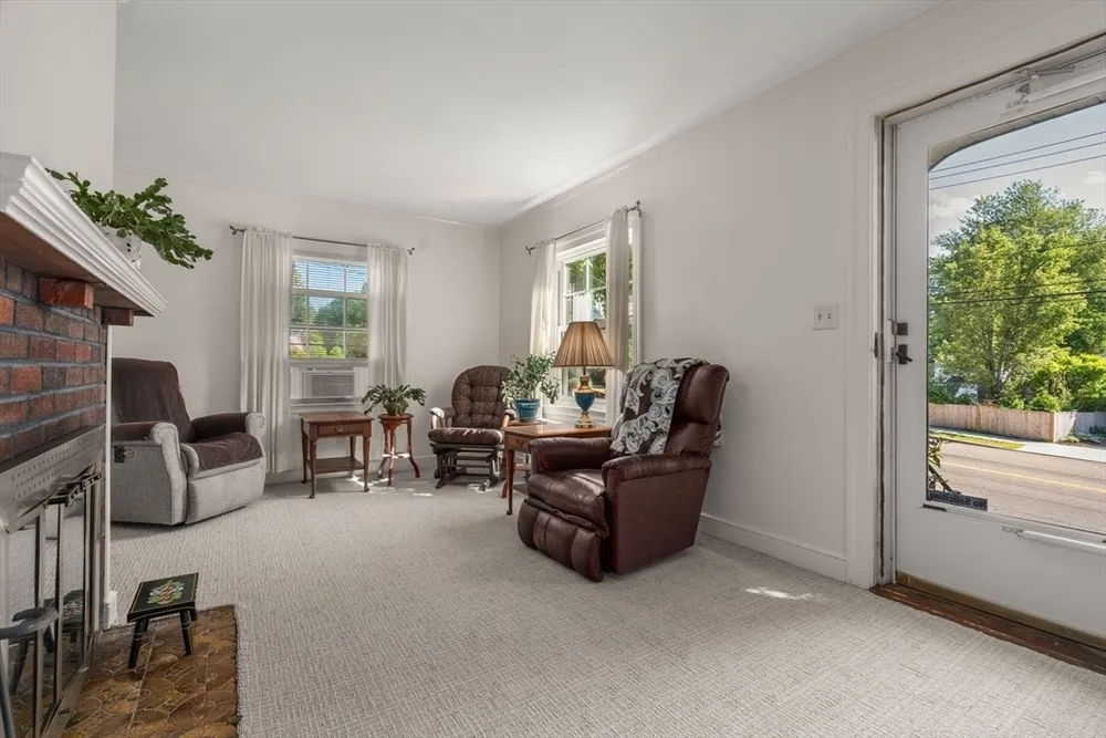 66 Sprague St, Dedham, MA 02026
