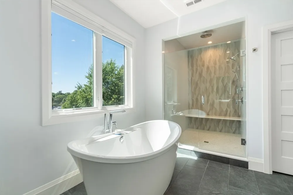 1058 Beacon St, Newton, MA 02459