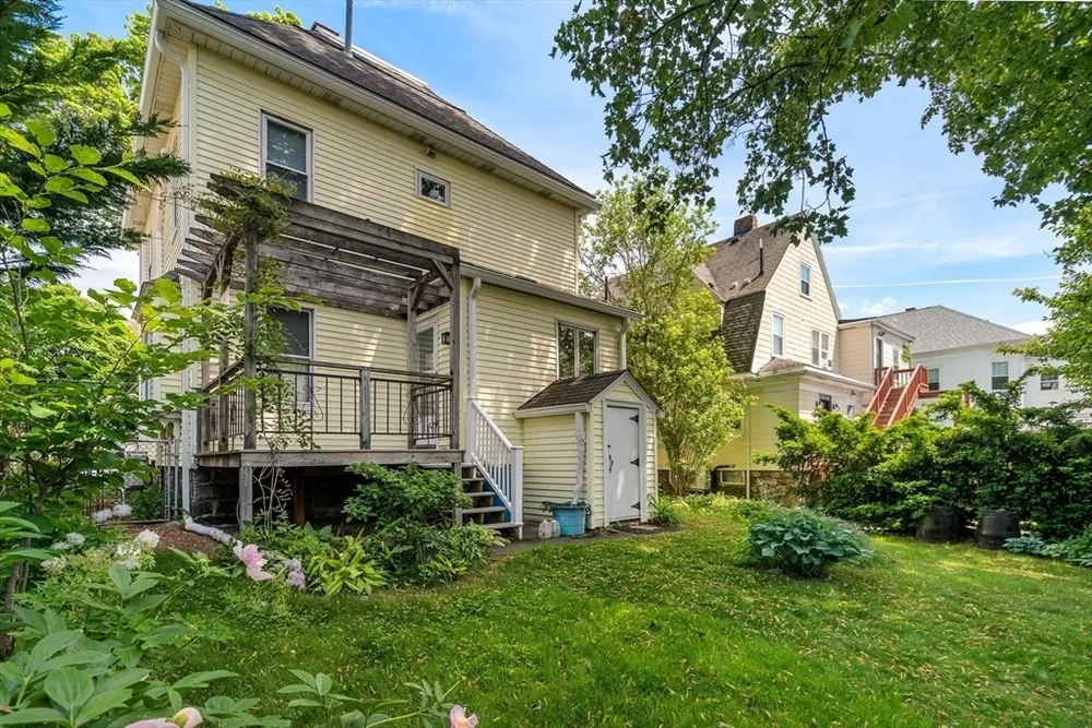 108 Langdon Ave, Watertown, MA 02472
