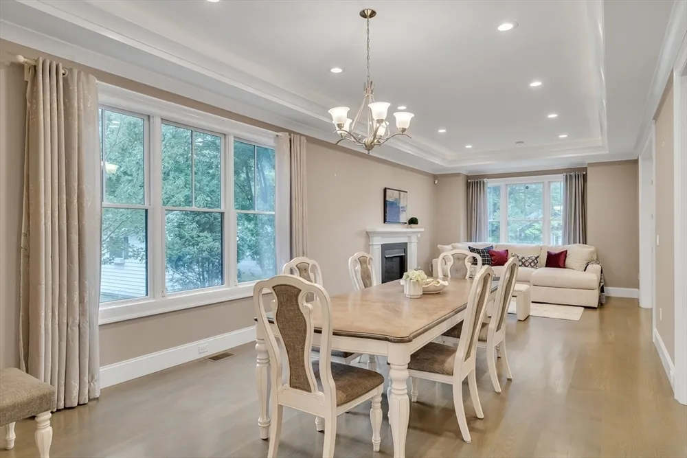 112 Osborne Path, Newton, MA 02459