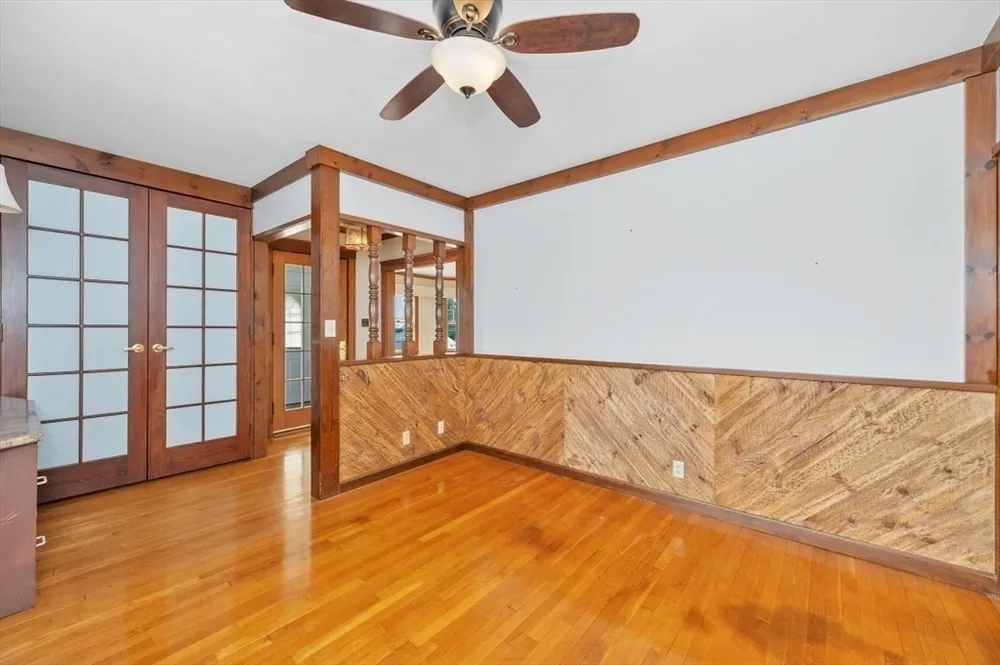 828 E Squantum St, Quincy, MA 02171