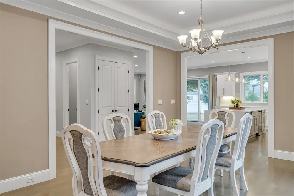 112 Osborne Path, Newton, MA 02459
