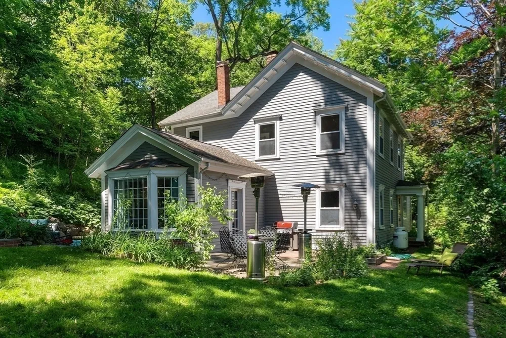 1 Hay Rd, Belmont, MA 02478