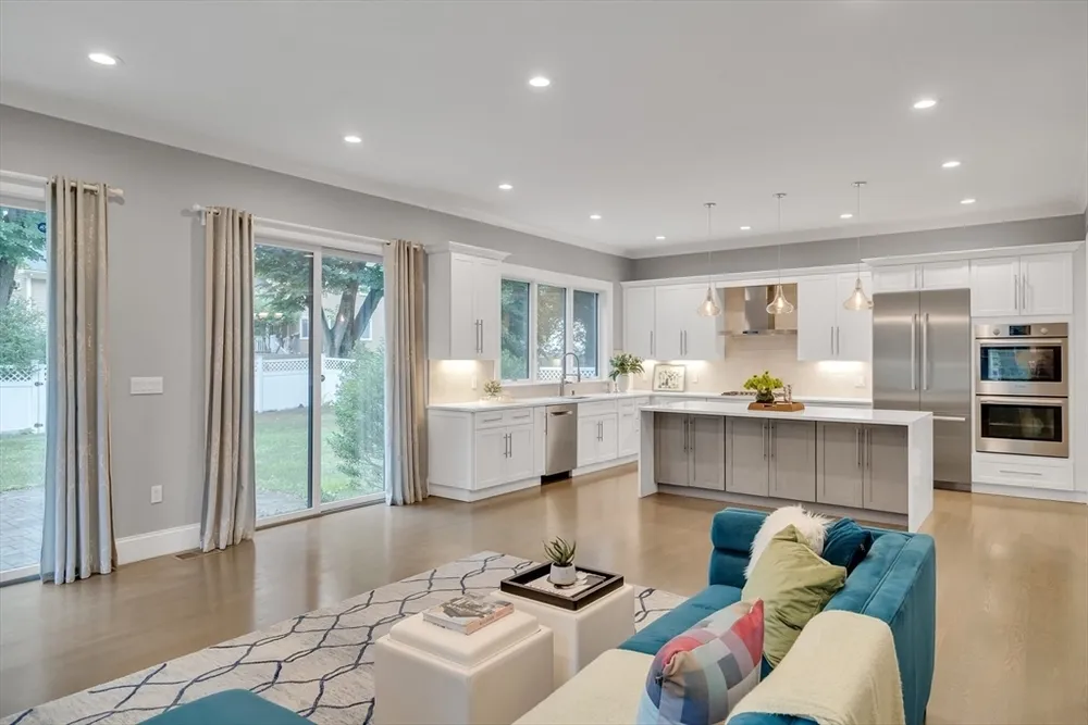 112 Osborne Path, Newton, MA 02459