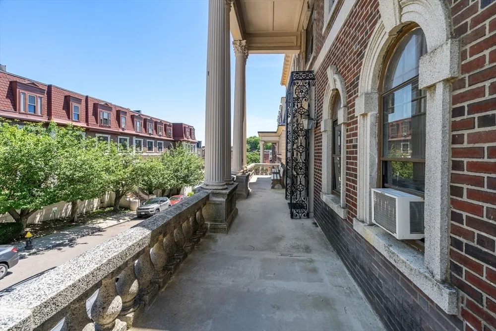 15 Bellvista Rd, Boston, MA 02135