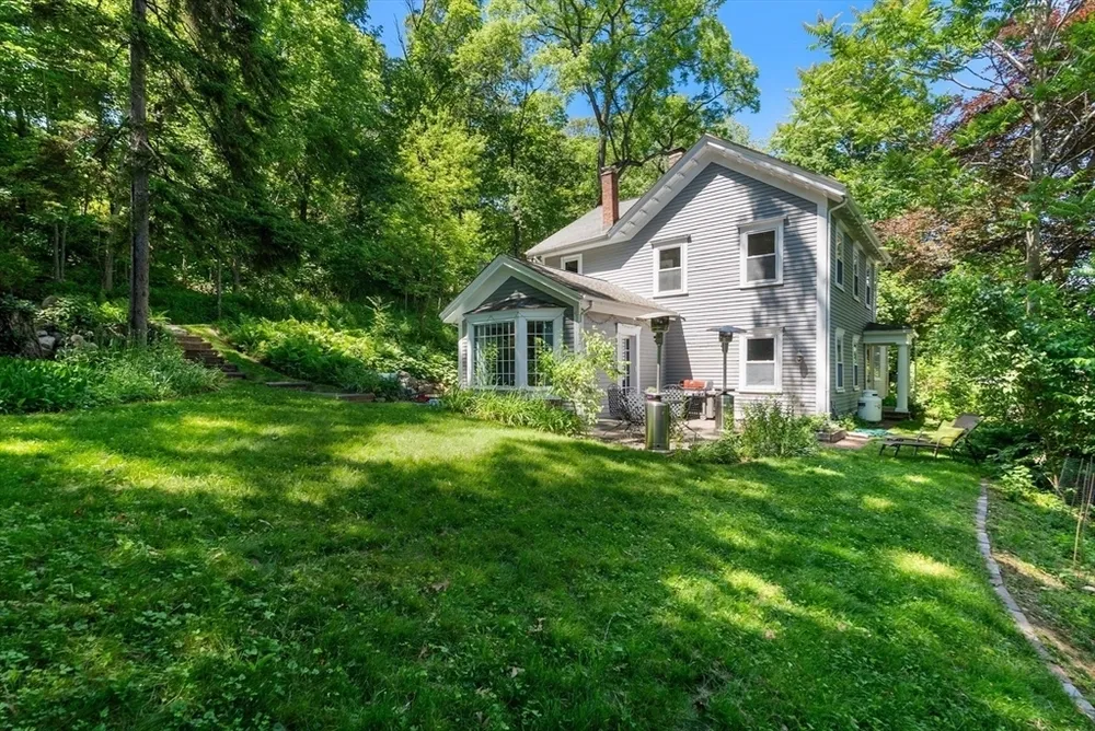 1 Hay Rd, Belmont, MA 02478