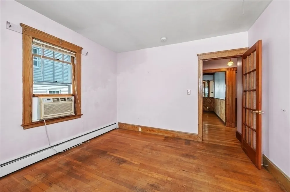 828 E Squantum St, Quincy, MA 02171