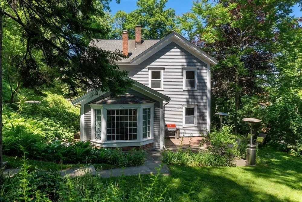 1 Hay Rd, Belmont, MA 02478