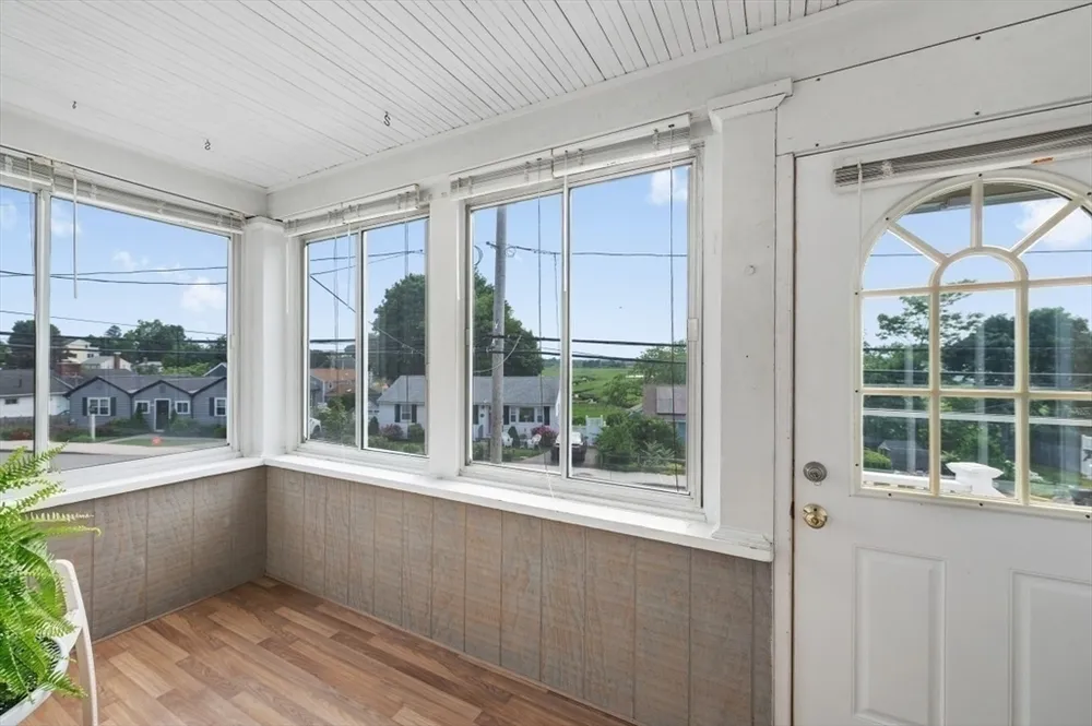 828 E Squantum St, Quincy, MA 02171