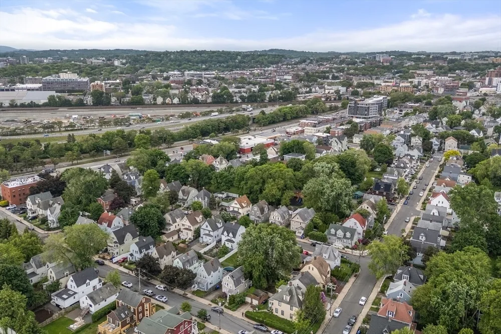 27 Windom St, Boston, MA 02134