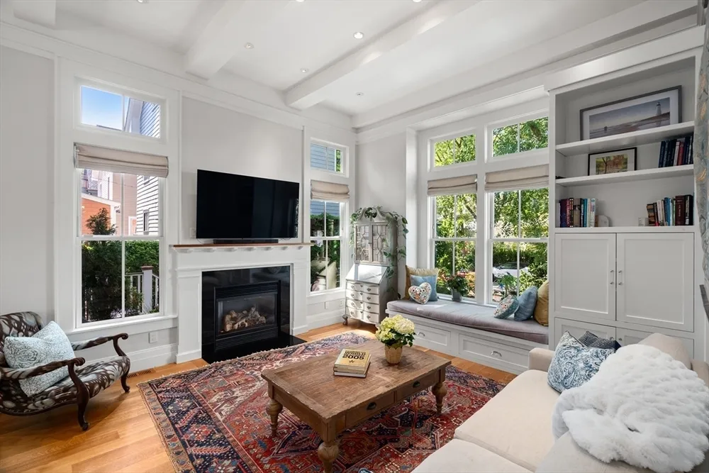 19 Saville St, Cambridge, MA 02138