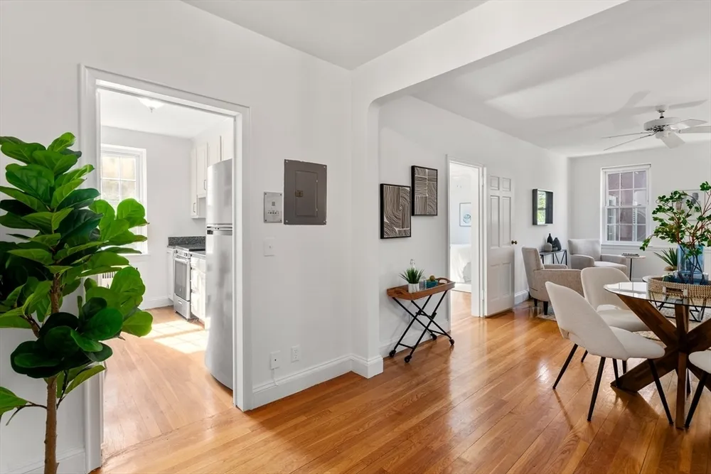 16 Ware St, Cambridge, MA 02138