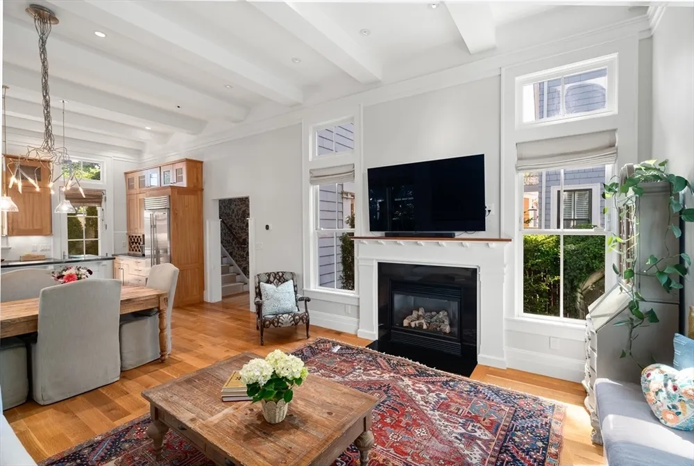19 Saville St, Cambridge, MA 02138