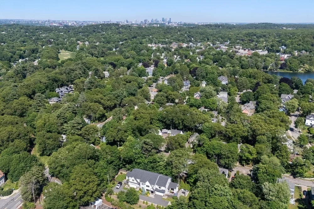 1058 Beacon St, Newton, MA 02459