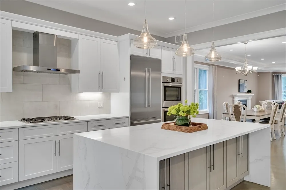 112 Osborne Path, Newton, MA 02459