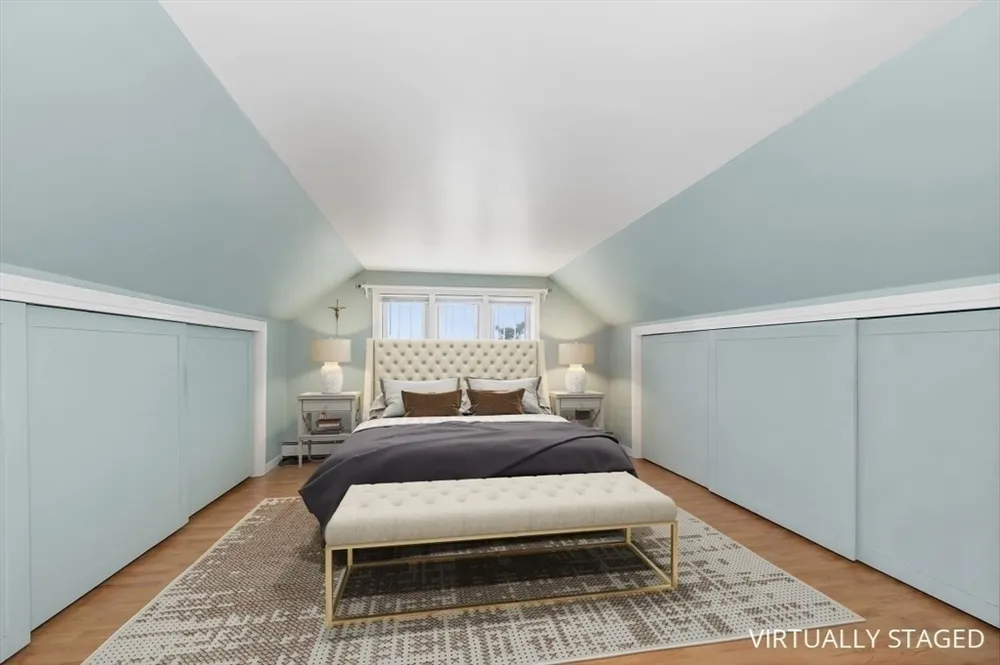 828 E Squantum St, Quincy, MA 02171