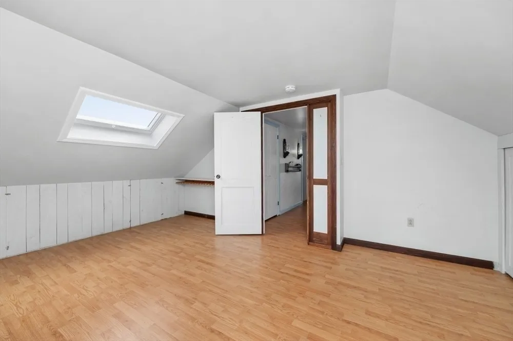 828 E Squantum St, Quincy, MA 02171