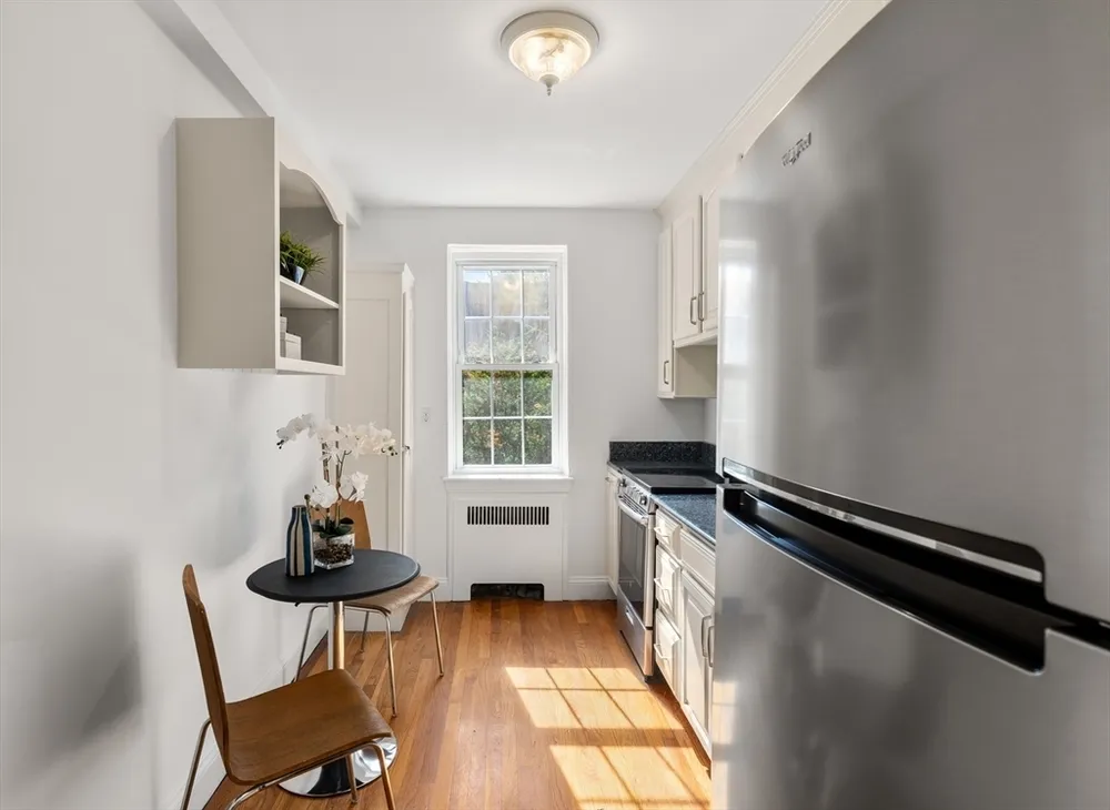 16 Ware St, Cambridge, MA 02138