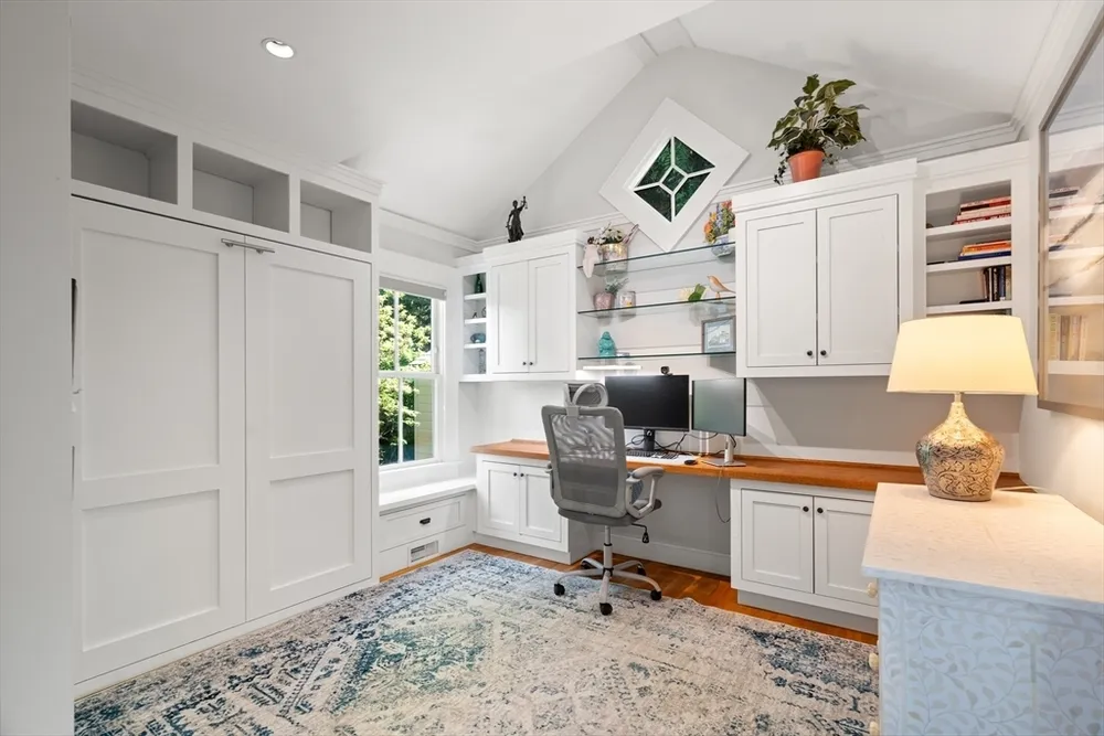 19 Saville St, Cambridge, MA 02138