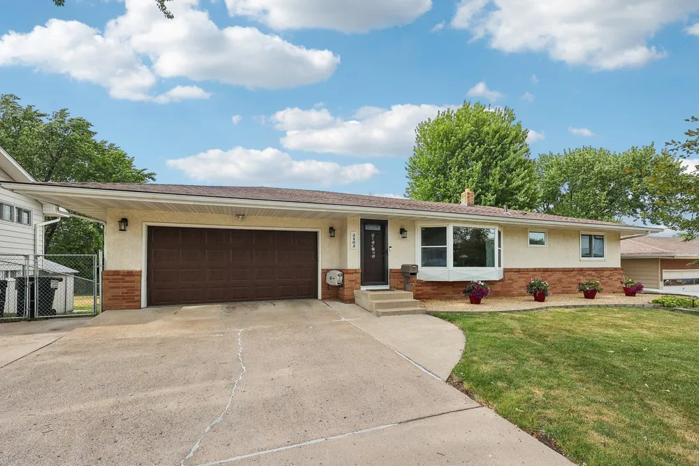 3403 71st St E, Inver Grove Heights, MN 55076