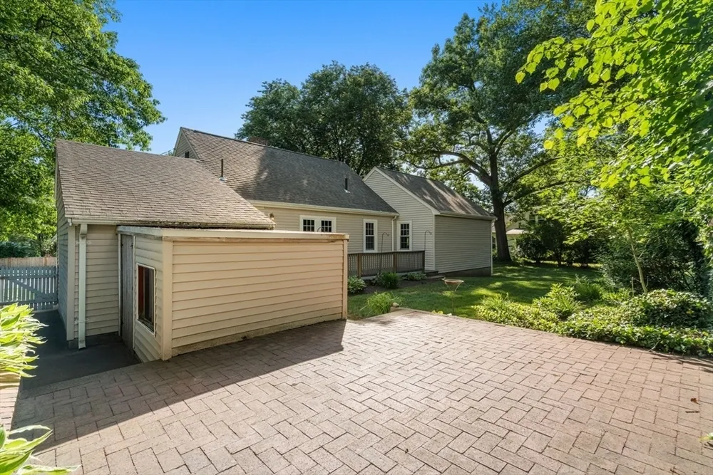 66 Sprague St, Dedham, MA 02026