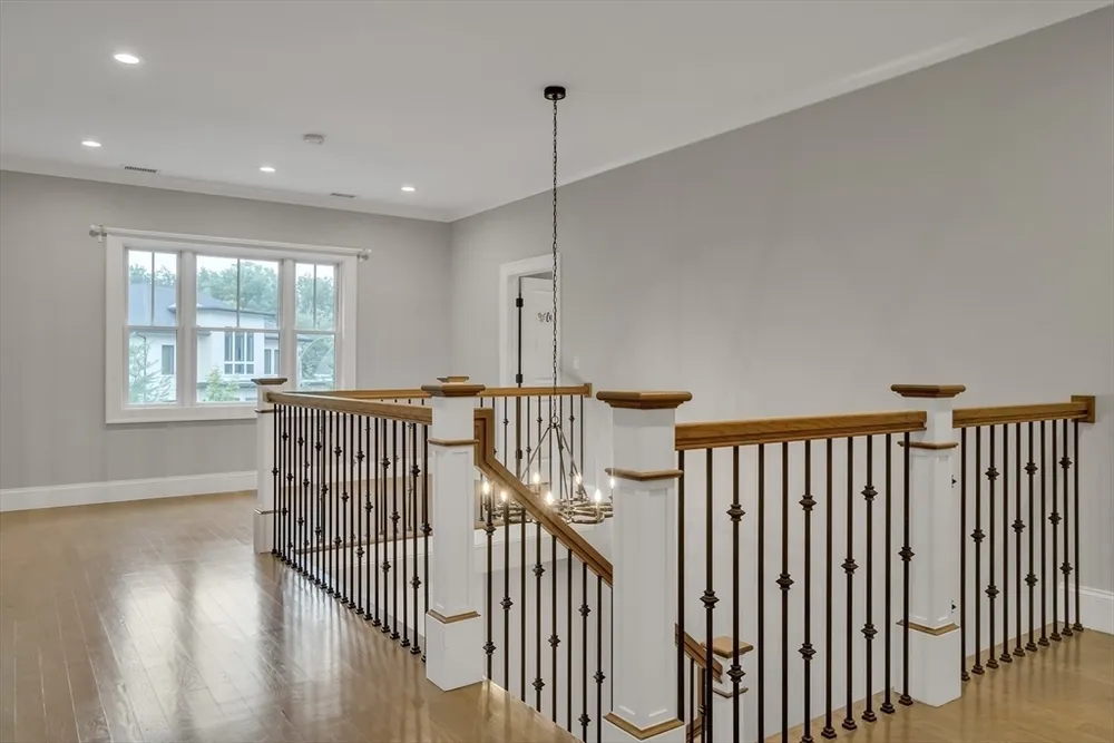 112 Osborne Path, Newton, MA 02459