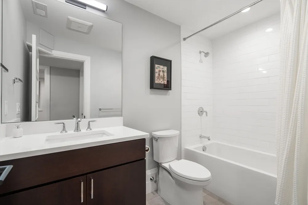 1058 Beacon St, Newton, MA 02459