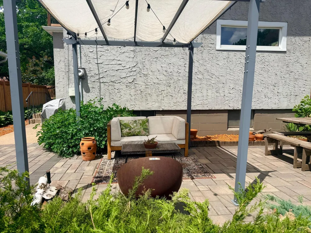 1068 Pleasant Ave, St Paul, MN 55102-3311
