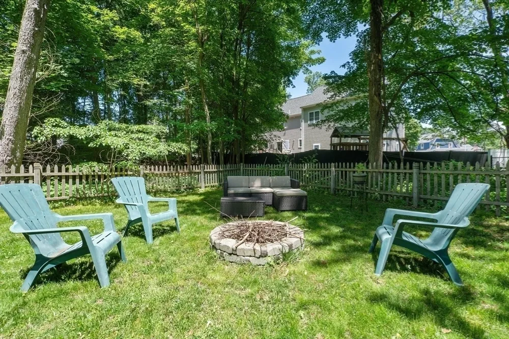48 Cedar St, Dedham, MA 02026