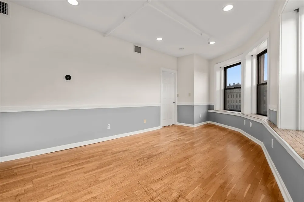 7 Central Square, Lynn, MA 01901