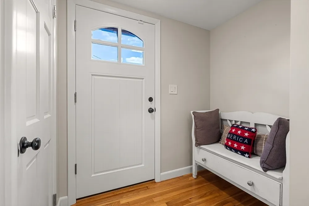 13 Curtis St, Lynn, MA 01905