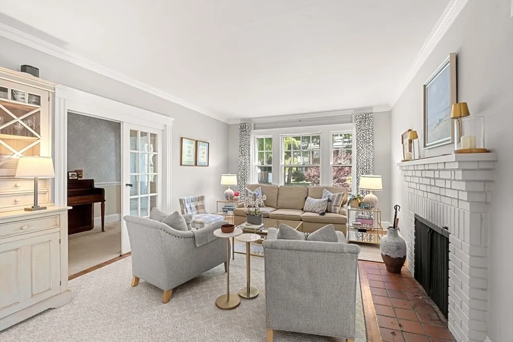 67 Humphrey St, Marblehead, MA 01945